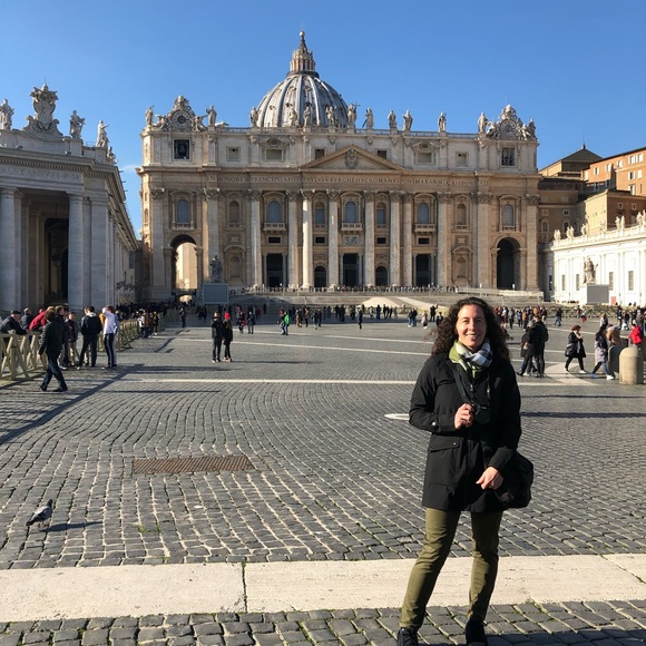 Meet your Posher, Maggie Mae - Picture 6 of 16